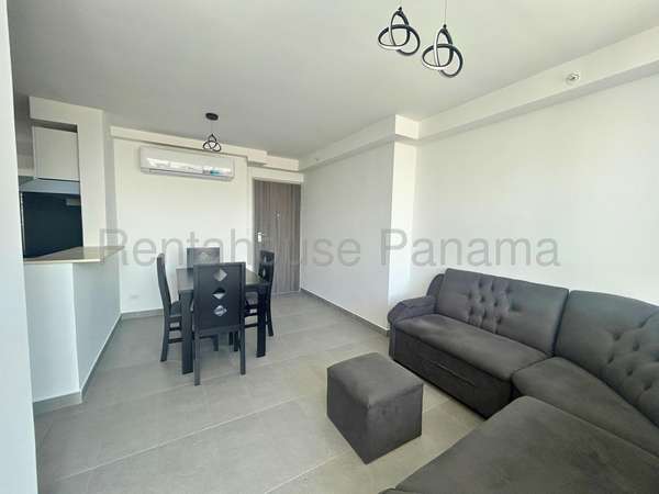 Apartment rental in Via España