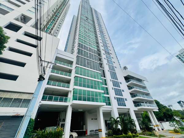 Apartamento en alquiler en San Francisco con Línea blanca a pasos del Parque