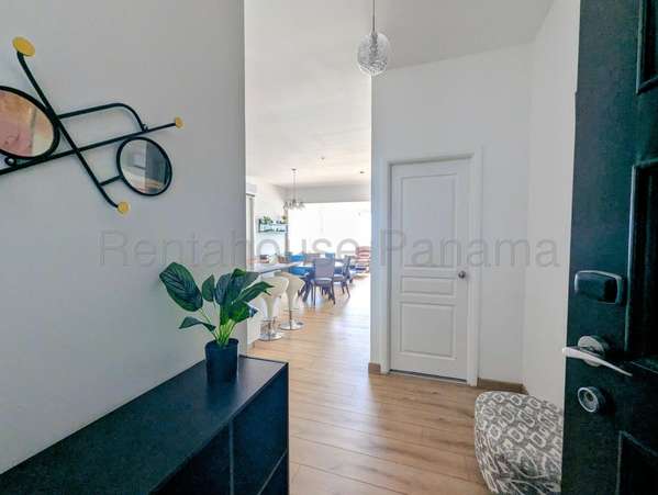Se Vende Apartamento en Amador VLU26-2824
