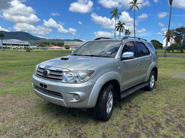 Fortuner 2010