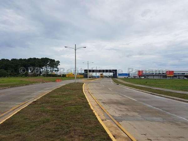 LAND FOR SALE IN TOCUMEN ESM