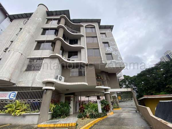 Se Vende Apartamento en Via España DPA26-9127