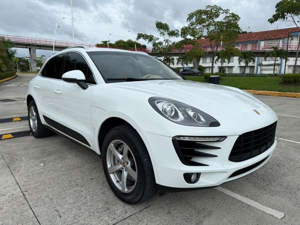 2015 PORSCHE MACAN S