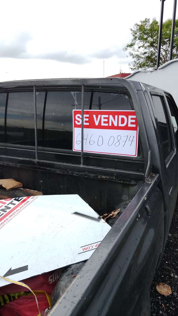 Nissan Pick-Up D21 2007 Diésel – Gris