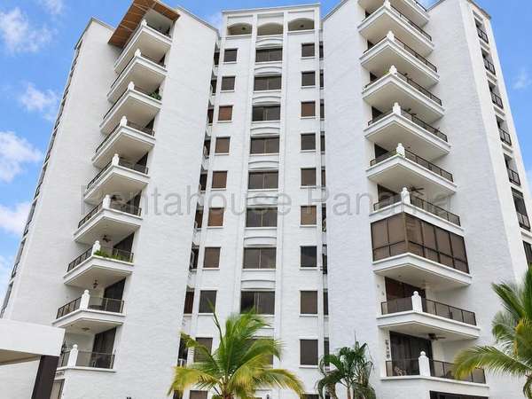 Apartamento en Venta en Playa Blanca  JG
