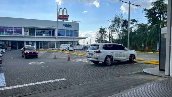 Plaza Comercial Galeria