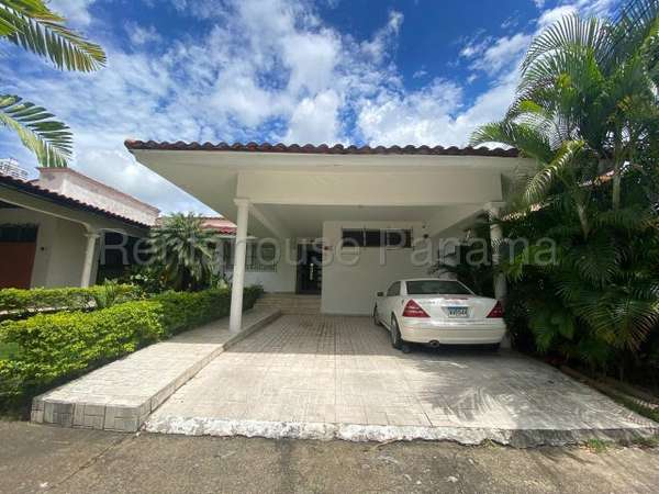 Venta de Casa en El Carmen, Urbanizacion Linares 25LGG9075