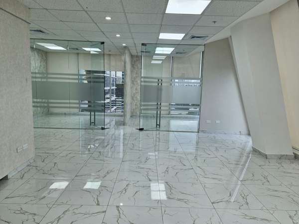 ATRIUM TOWER - RENTAL OF A SPACIOUS AND ATTRACTIVE OFFICE