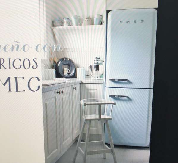 SMEG Retro Celeste – Pieza de diseño y decoración