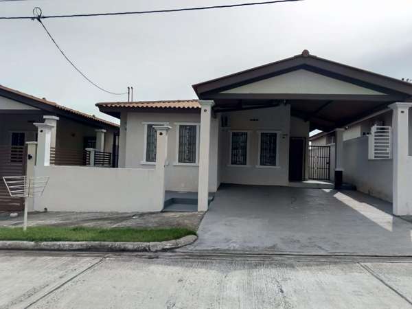 Furnished House for Rent in Versalles del Oeste III | $900