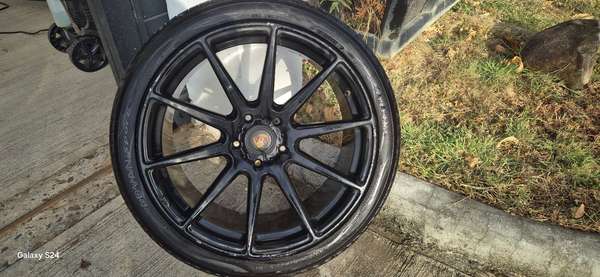 Juego Completo de 4 Rines Originales de Porsche Cayenne, 21 pulgadas con llantas Yokohama 295 / 35/ R21