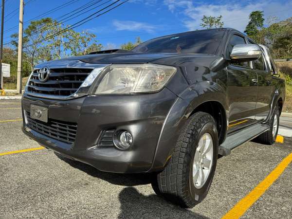 Toyota Hilux 2015 4x4 Automática, Full Extras, 3.0 Diésel