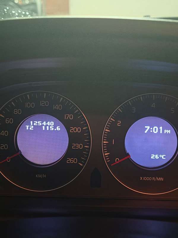 Vendo Volvo xc60 2011 Turbo