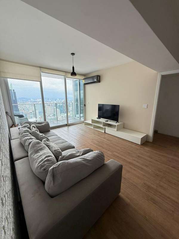 Hermoso Apartamento Amoblado en Avenida Balboa! PH Waters On The Bay!