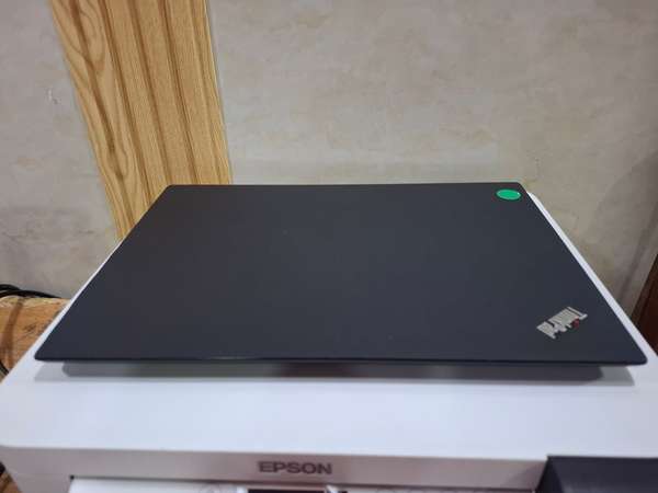 Laptop Lenovo T470s (negociable) 