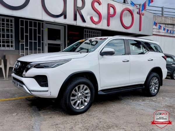 Toyota Fortuner SRV 2024 Automática EJ3536