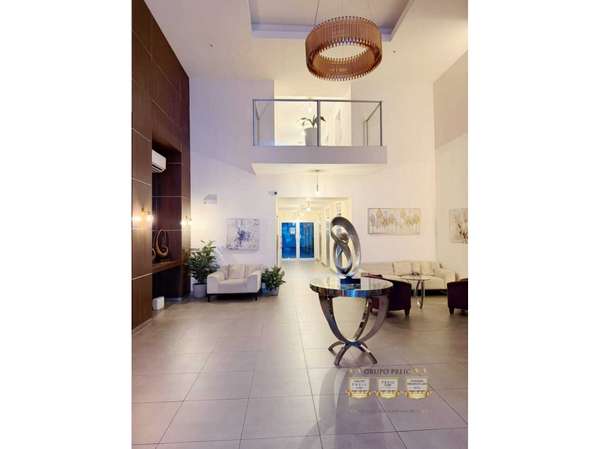 Alquilo apartamento linea blanca | PH San Roque | Via España | D.D