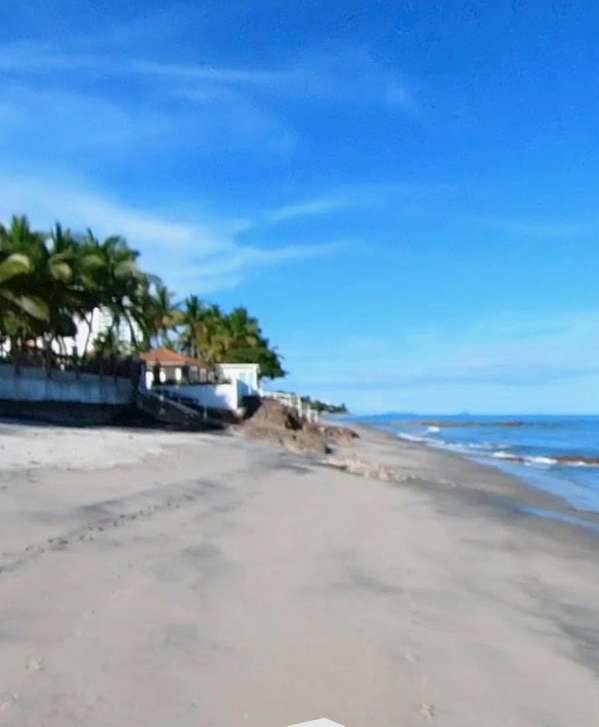 Terreno cerca de Playa en Residencial Tranquila y Segura , Coronado