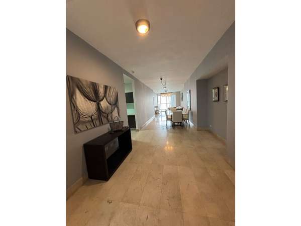 Alquilo bello apartamento en Yoo Panamá 2600$