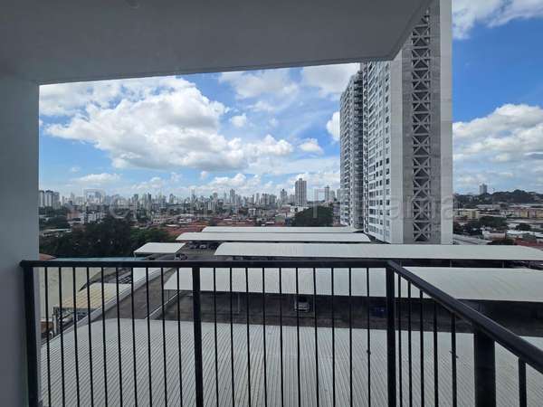 Apartamento en Alquiler Parque Lefevre 27SPCG3115