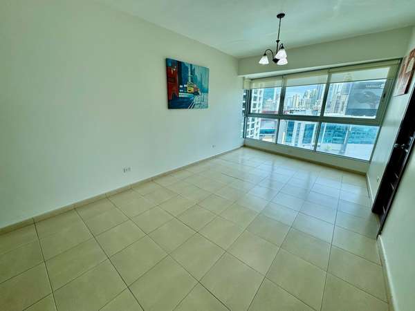 1 HAB · VISTA DIRECTA AL MAR · GRANDBAY TOWER