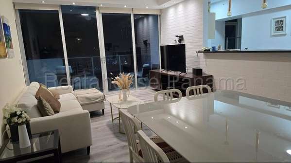 Apartamento en Alquiler en San Francisco. PH HARMONY TOWER. 27LDC3155