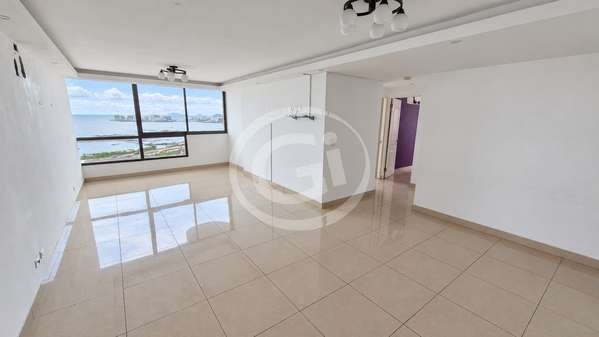 Remate Bancario: Apartamento en San Francisco Bay Torre 500 con Vista al Mar