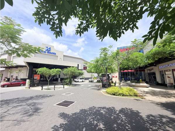 Venta de Oficina Comercial Market Plaza Costa Verde La Chorrera 8% ROI