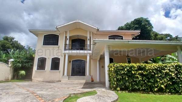 Casa en Alquiler en Villa Zaita JG
