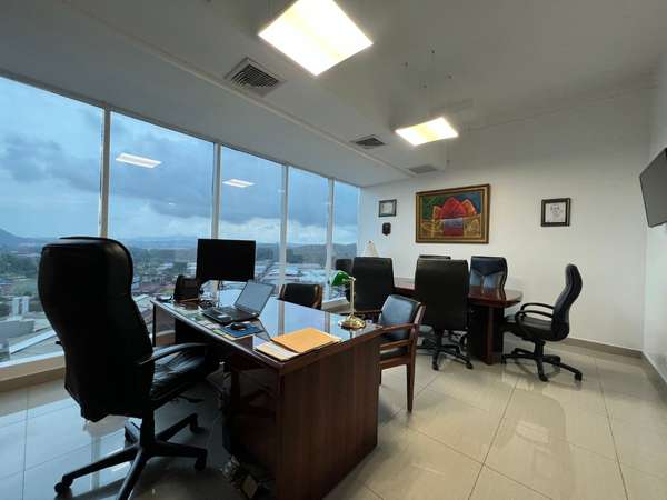 VENTA DE  OFICINA EN EDISON CORPORATE CENTER, EDISON PARK (8)