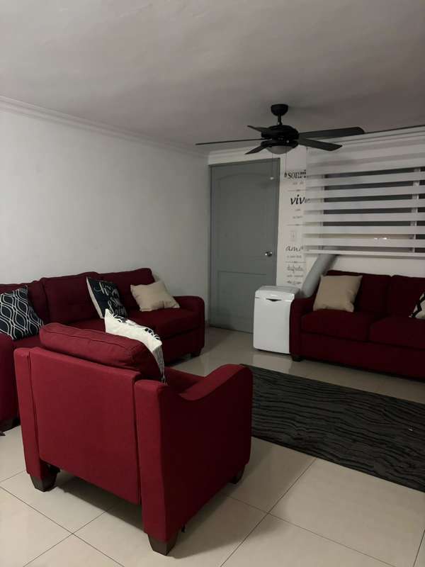 ¡OFERTA! Lote de electrodomesticos y juego de sala por 350$