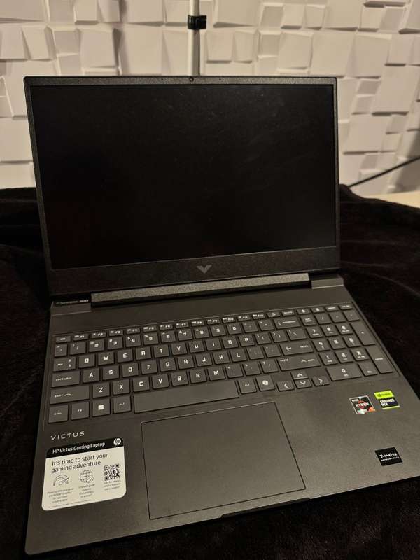 Vendo Laptop HP Victus Gaming 