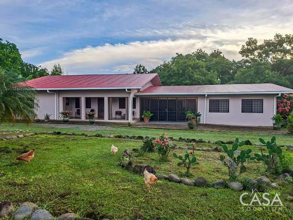 Casa Frente al Río con Invernadero en Venta en Dos Ríos, Dolega