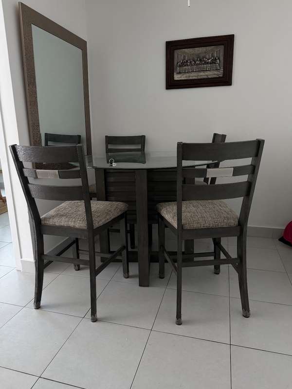 Comedor alto 4 puestos 