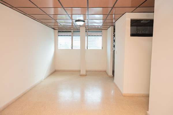 APARTAMENTO CENTRICO EN CIUDAD DE PANAMA CERCA DE ESCUELAS, SUPERMERCADOS, CLINICAS Y PARADAS DEL BUS Y METRO