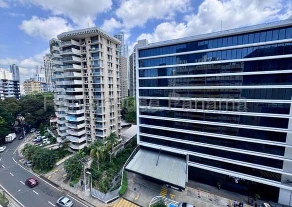 Venta de Apartamento en Obarrio, PH Terrazas Obarrio 27LGG3206