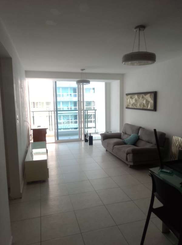 Alquilo apto. en Edison Park, apartamento impecable con 2 recamaras 2 baños full amueblado.