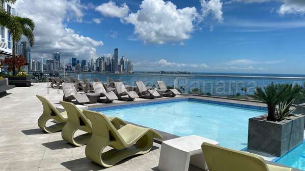 Apartamento en Alquiler Avenida Balboa 27LRL3254