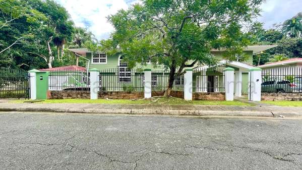 Alquiler de Casa en Clayton 27MGO3163