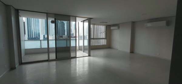 Banco vende apto. en PH MARBELLA 47 – BELLA VISTA, PANAMÁ