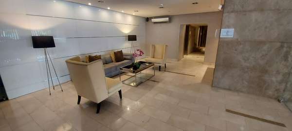 Hermoso y Centrico Apartamento en Condado del Rey Country Club