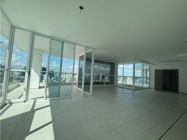 The Towers | San Francisco Último Penthouse a Precio de Oportunidad