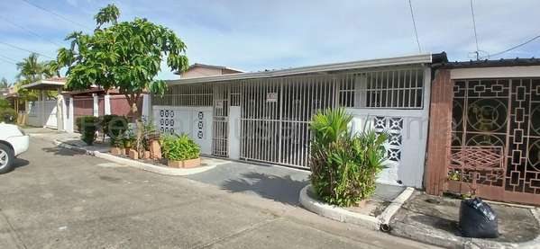 Casa en Venta Las Acacias 27SPCG3307