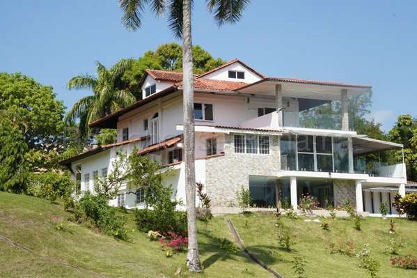 Casa de 6 dormitorios en Albrook Ancón | amplios espacios y vistas panorámicas MDR 27-3261