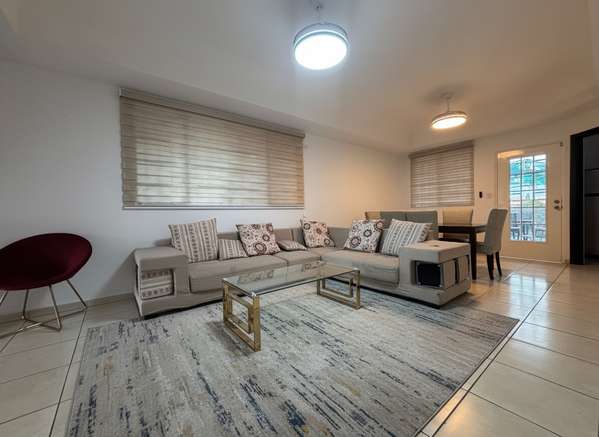 Villa Lucre | Casa en alquiler totalmente amoblada de 300 m² | 3 rec. y 2 baños | Conjunto cerrado 24/7 | $1,300