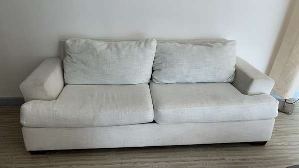Sofa dos plazas 