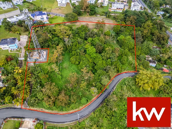Urb. Carmen Hills, Terreno en Guaynabo