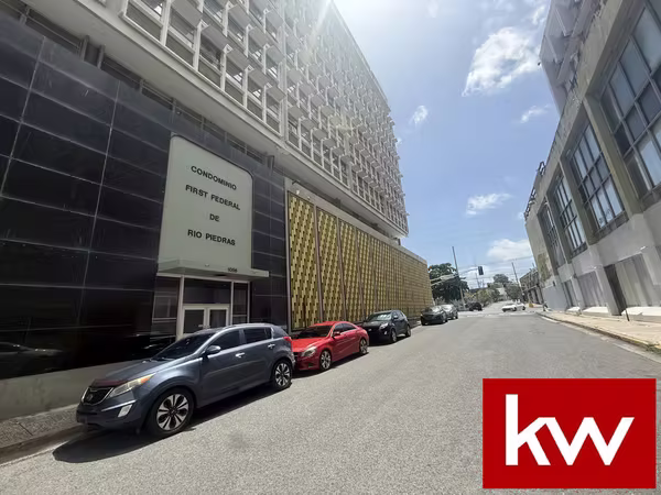 Cond. First Federal, Oficina en San Juan