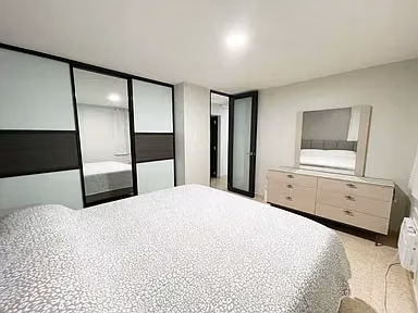 2 BED AND 2 BATHROOM APARTMENT