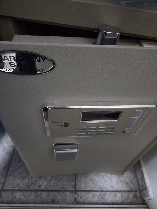 Safety deposit box